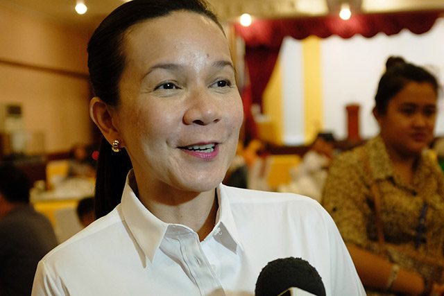 TOP CHOICE? Poe's numbers are making LP allies think she's the ideal vice president for Mar Roxas. File photo by Bobby Lagsa/Rappler   