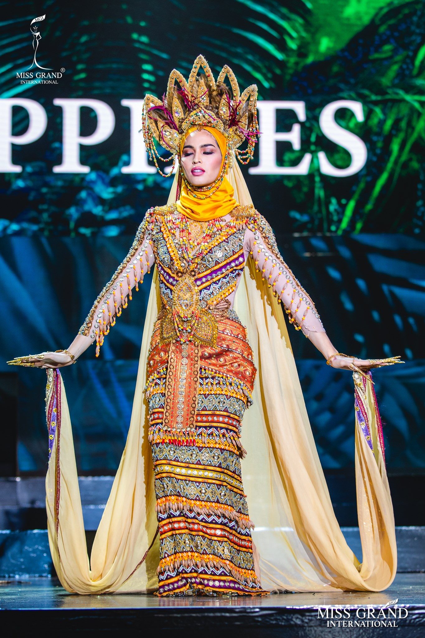 NATIONAL COSTUME. Samantha Lo in her national costume by Edwin Uy. Photo from Miss Grand International Facebook page  