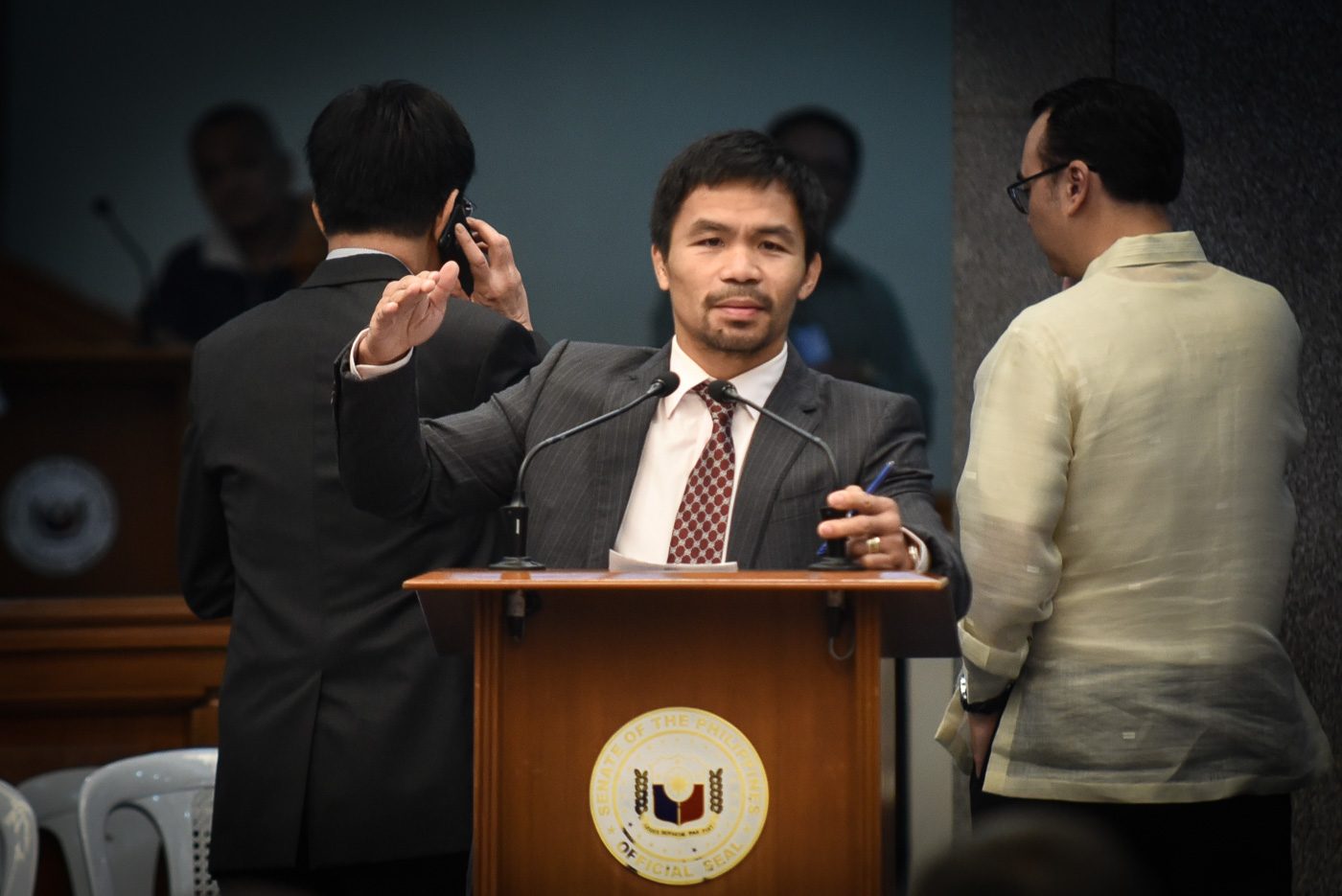 Pacquiao files resolution blocking Drilon, contradicts own votes