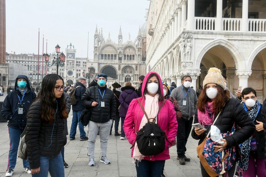 Quarter of Italian population put under coronavirus lockdown