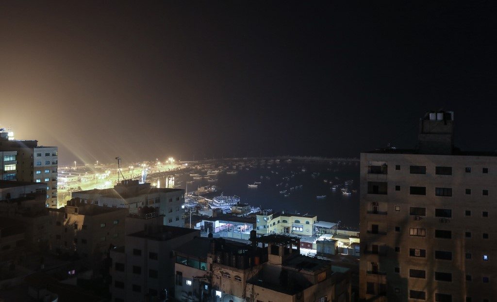 Israel strikes Gaza, cancels easing of restrictions