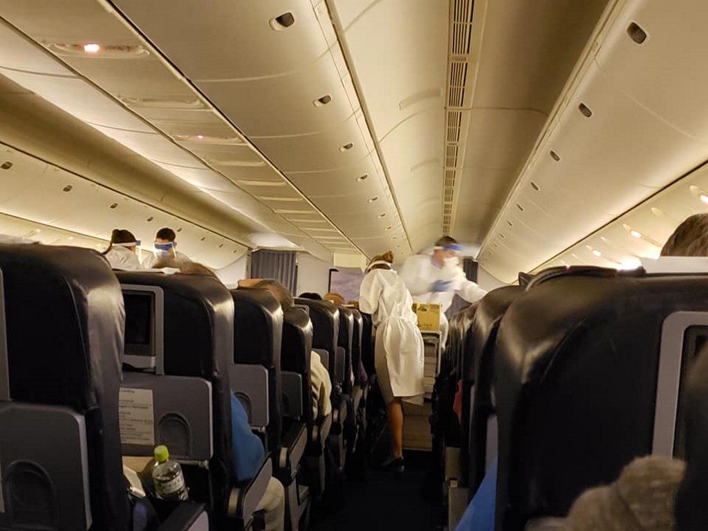 Aviation industry opposes leaving middle seat empty