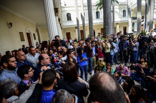 Venezuela tension rises as government arrests rivals