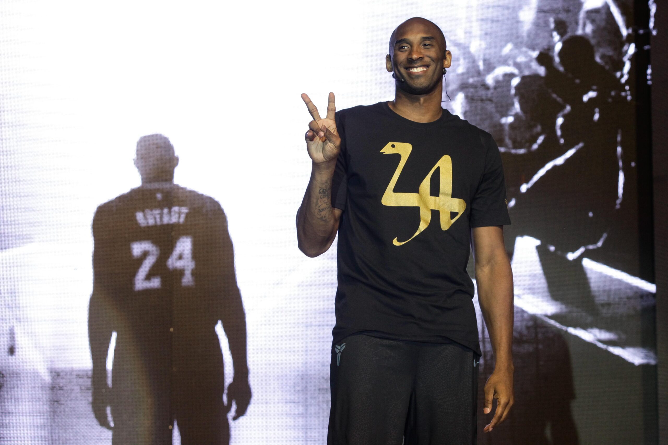 IN PHOTOS: Kobe Bryant visits Manila again