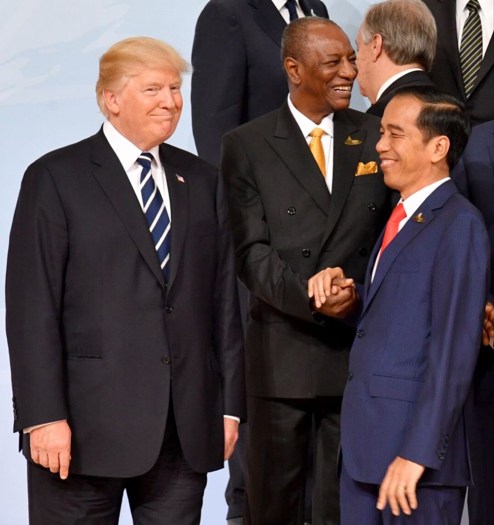 IRI. Menteri Keuangan Sri Mulyani mengatakan Presiden Donald Trump iri dengan angka pertumbuhan ekonomi Indonesia yang mencapai 5 persen. Amerika Serikat pun ingin mencapai angka yang sama. Foto diambil dari akun Twitter @setkabgoid 
