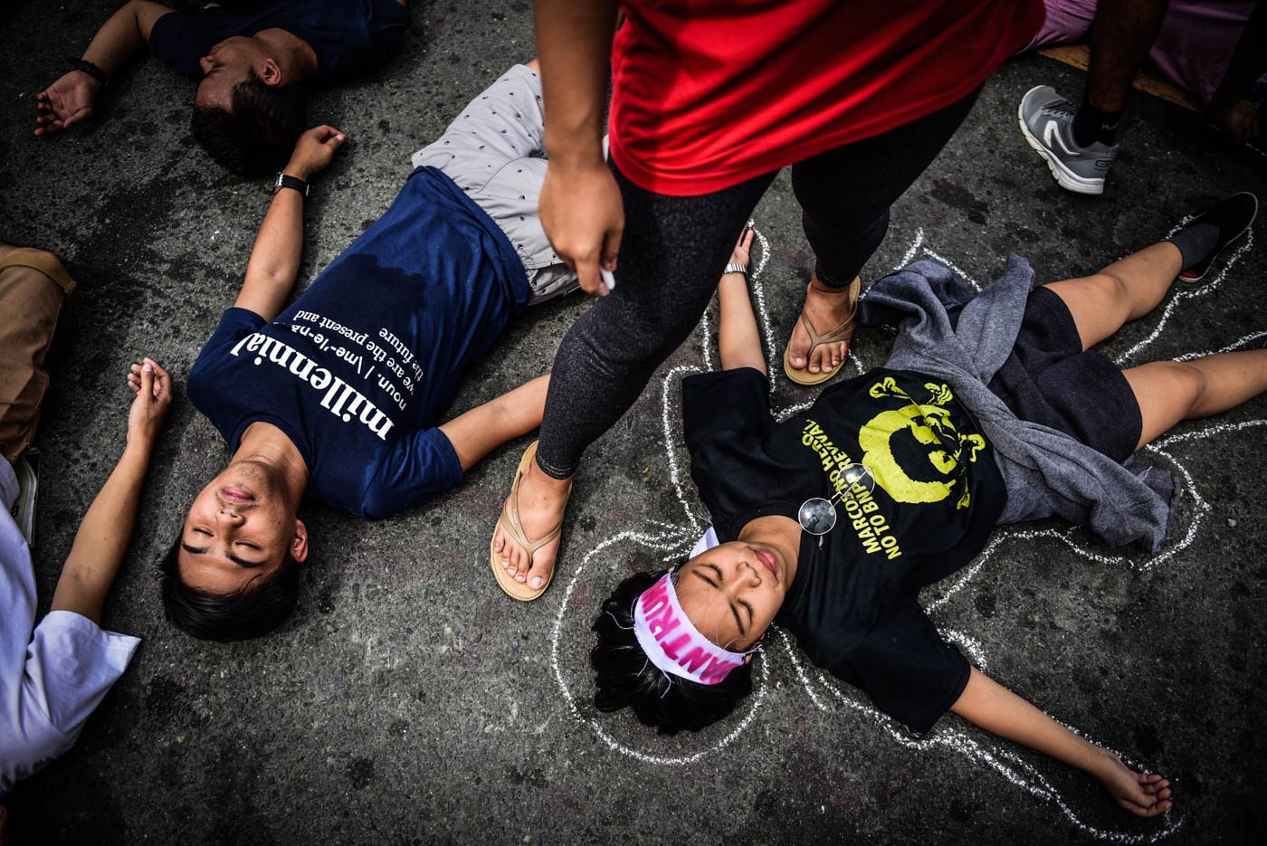 HUMAN RIGHTS. As the ASEAN Summit wraps up, activists highlight the issue of human rights. Photo by Alecs Ongcal/Rappler  