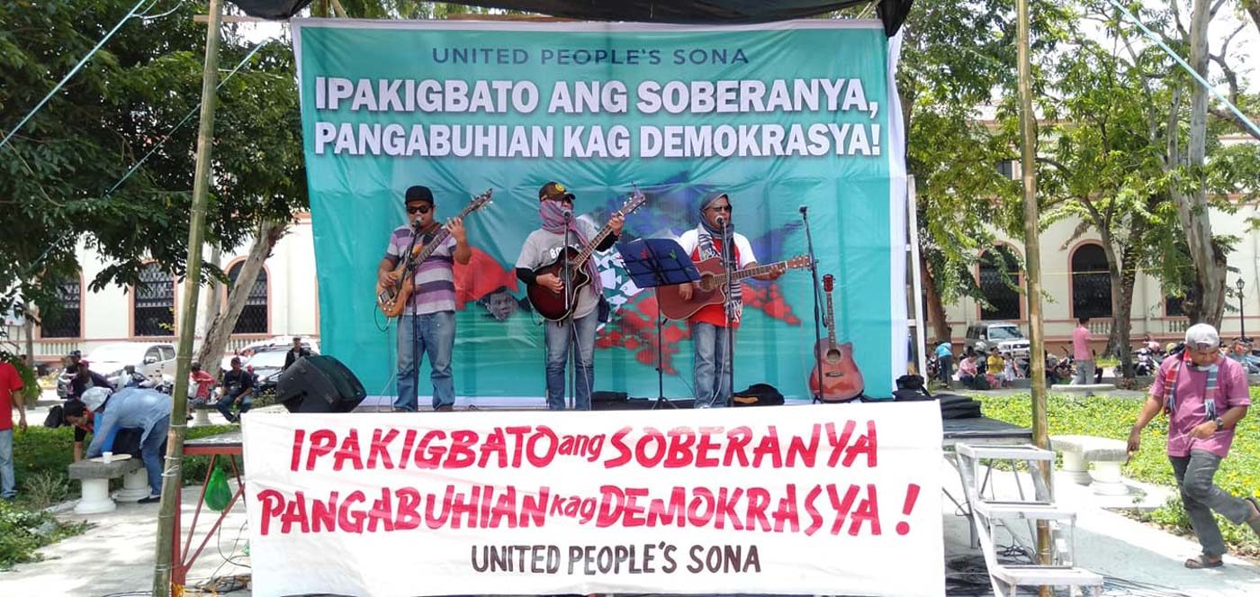 ILOILO. Ilonggo militant groups gather at the Sanburst Park in Iloilo City in solidarity with the United People's SONA on July 22. Photo courtesy of Panay Today  