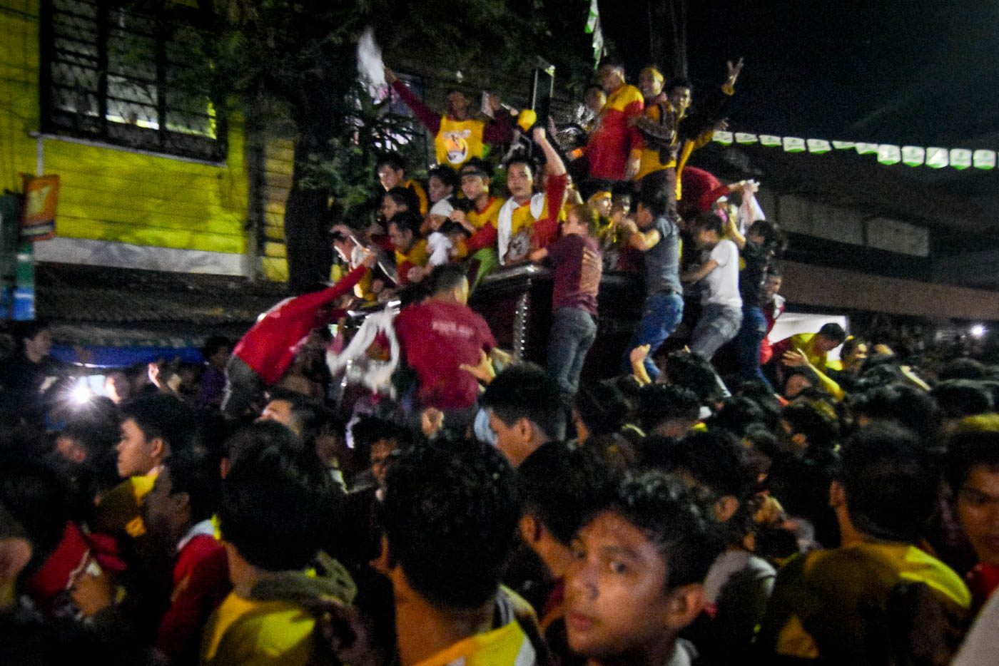 ANDAS. The packed carriage of the Black Nazarene as it breezes through the tight streets of Quiapo. 