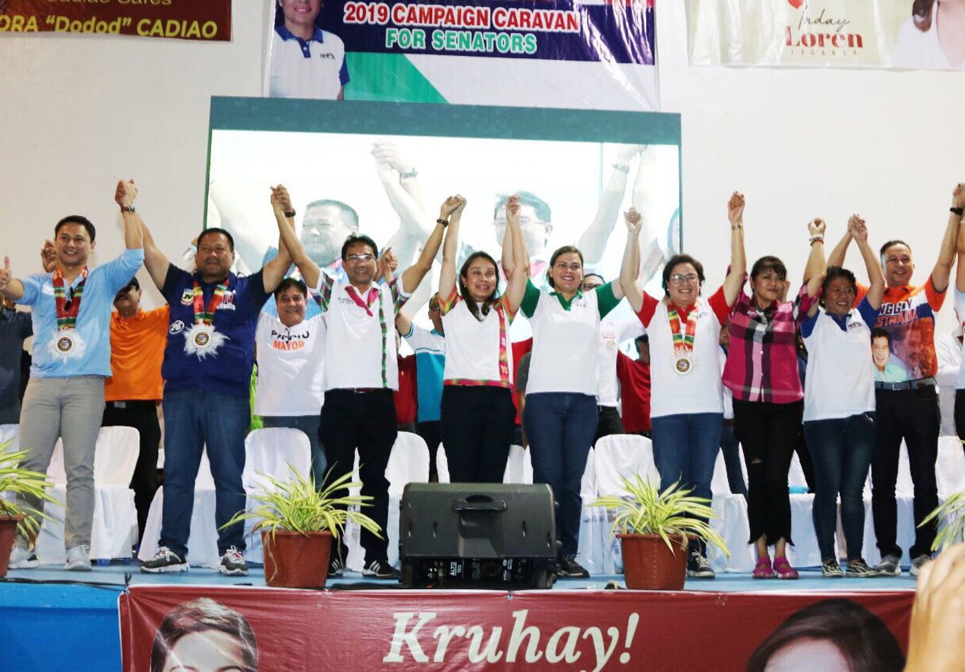 SUPPORT. Senator Loren Legarda, together with Antique Governor Rhodora Cadiao (6th from left) and Vice Governor Edgar Denosta (3rd from left), welcomed Mayor Duterte and HNP candidates. Photo courtesy of Office of Loren Legarda 