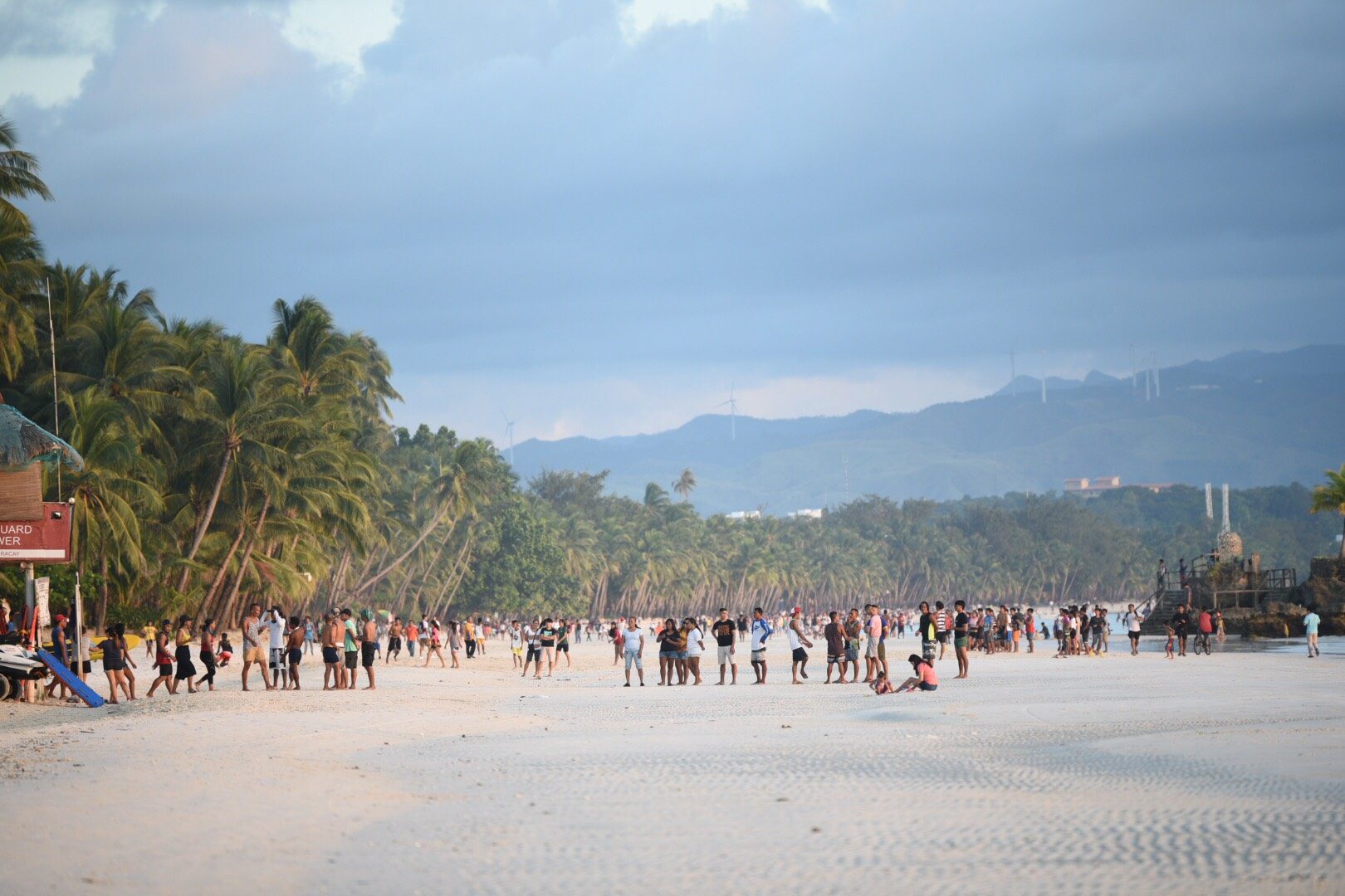 Malay execs urge town council to fast-track relocation site for Boracay vendors