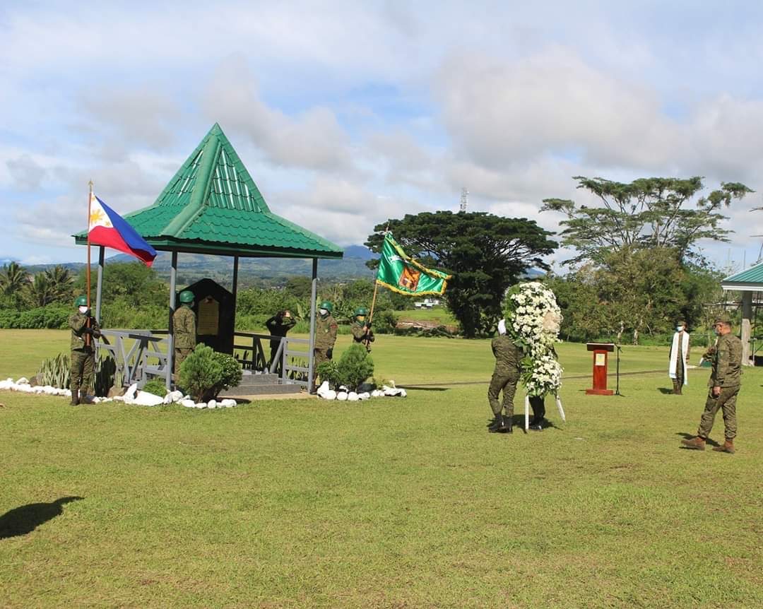 BRIGADE COMMANDER. 103rd Infantry Brigade commander Colonel Jose Maria Cuerpo II leads a wreathlaying ceremony inside Kampo Ranao on May 23, 2020. Photo from the Kampo Ranao  