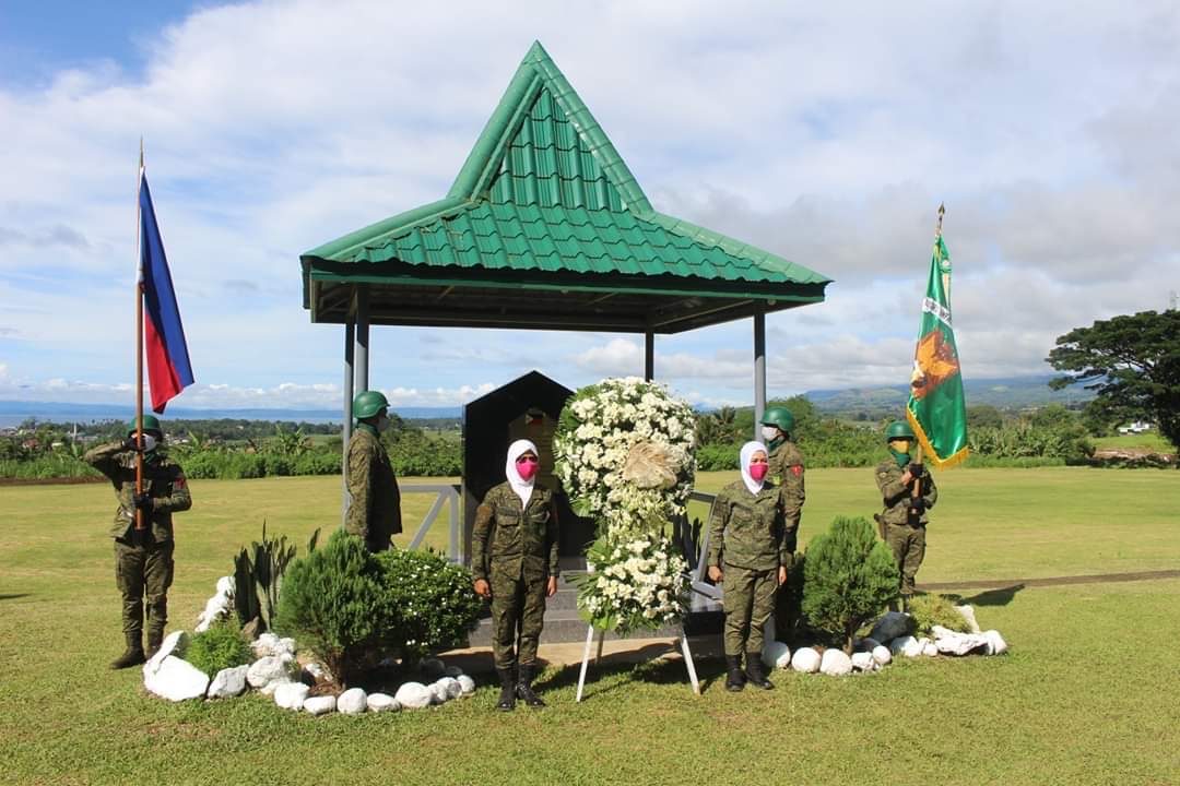 Kampo Ranao holds simple ceremony to remember soldiers killed in Marawi siege