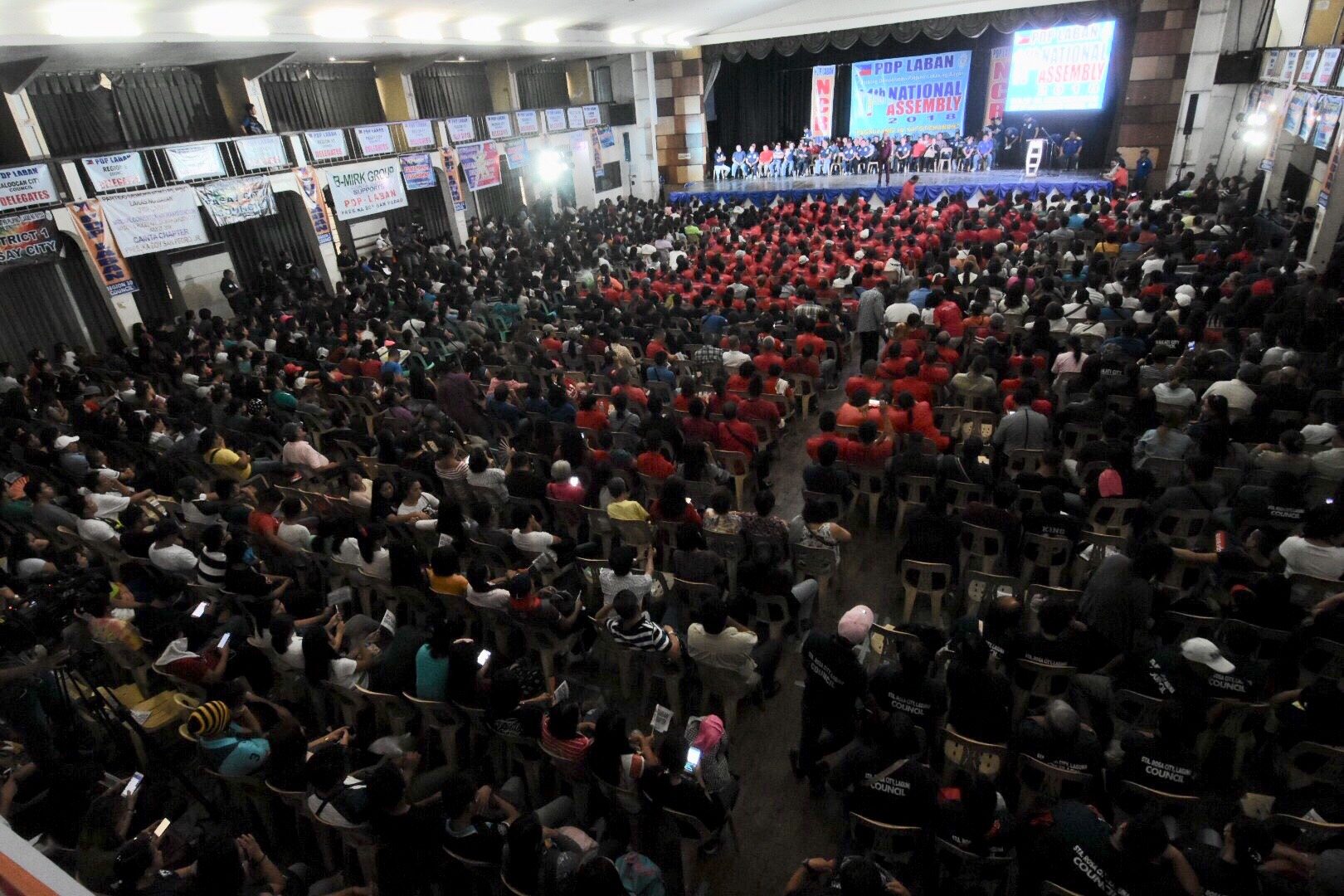 'UNAUTHORIZED' ASSEMBLY. A faction in the ruling PDP-Laban held elections for new party  leaders on July 27, 2018 at the Amoranto Stadium in Quezon City. Photo by Angie de Silva/Rappler  