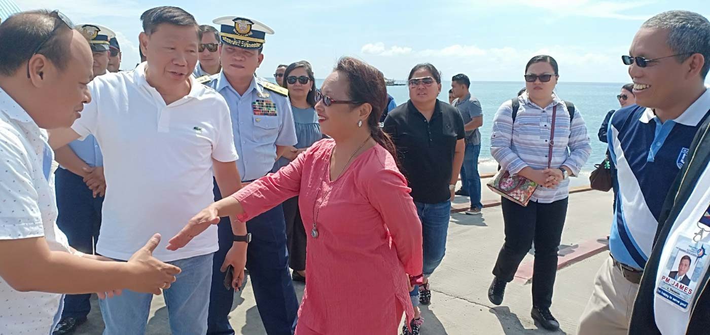 Arroyo revisits RO-RO ports in Cebu ahead of retirement