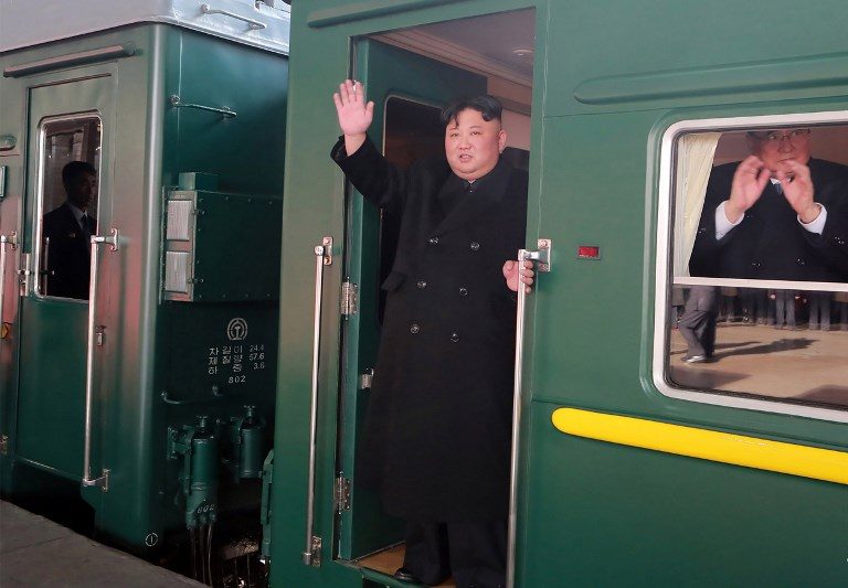 North Korean leader rides train on way to Vietnam