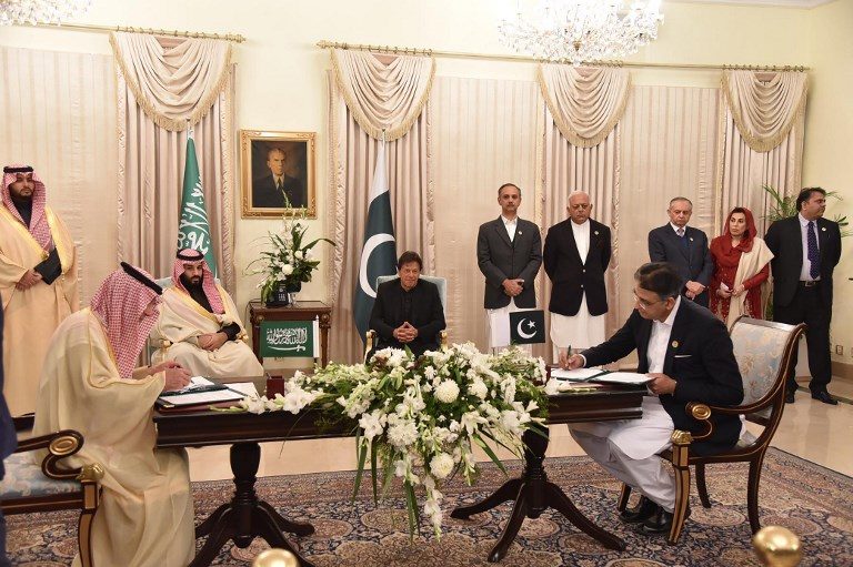 Pakistan to honor Saudi crown prince after $20 billion deals