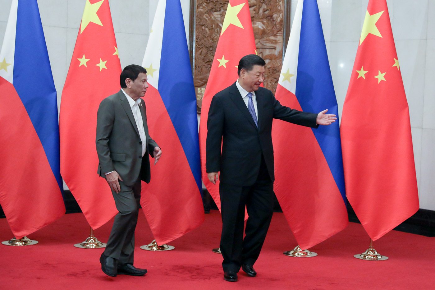 Xi refuses to recognize Hague ruling after Duterte brings it up