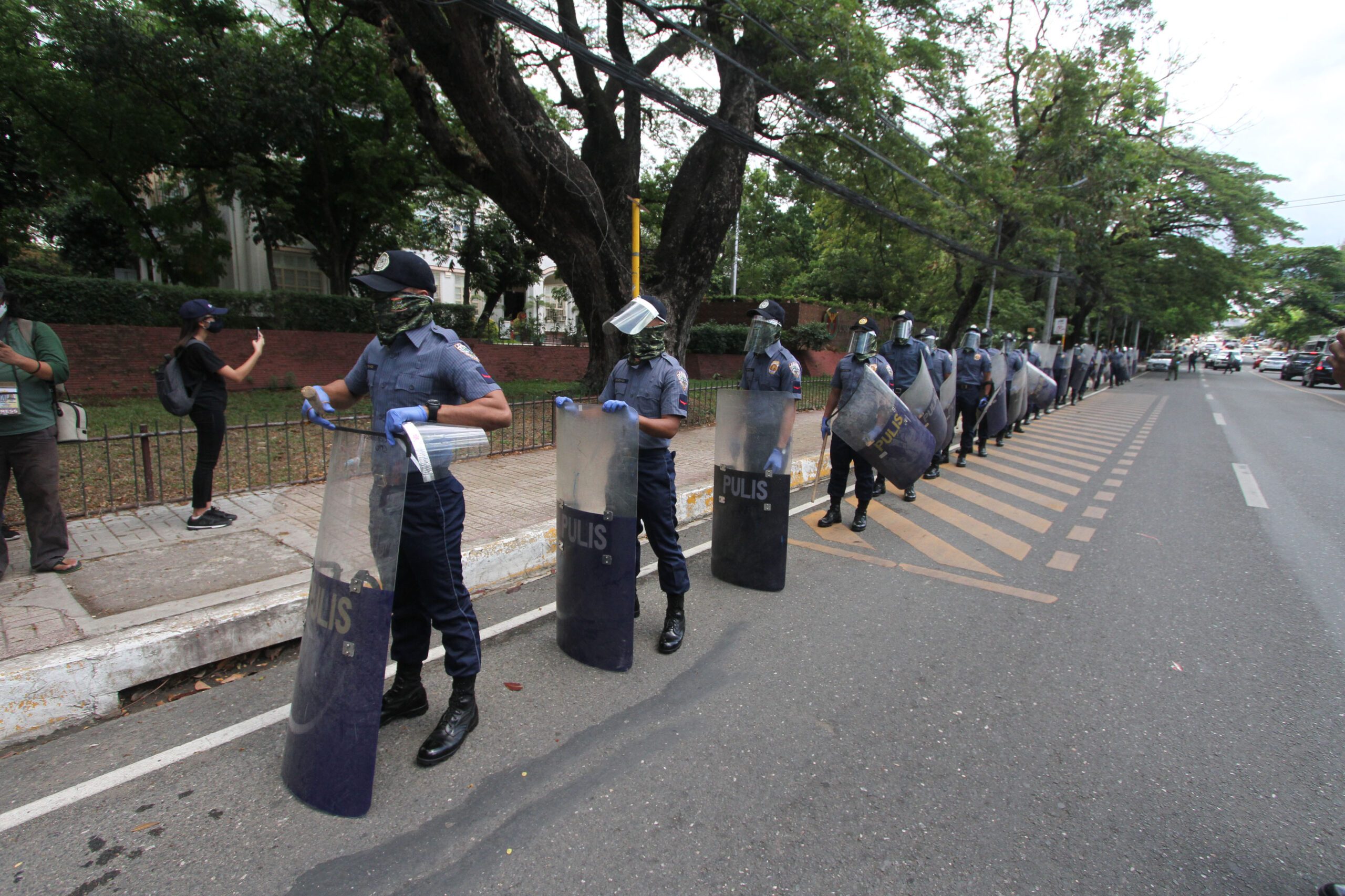 PNP denies using excessive force, violating U.P. agreement in Cebu dispersal