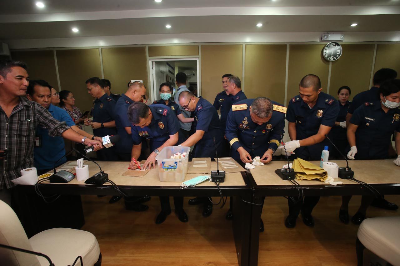 PNP LEADERSHIP. Top PNP officials take a surprise drug test during their first command conference under Dela Rosa. PNP PIO file photo   