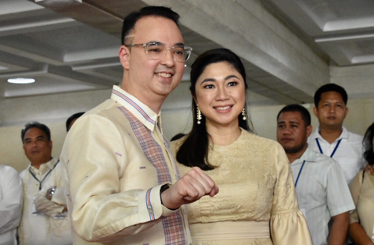 Foreign secretary Alan Peter Cayetano and wife Taguig Mayor Lani Cayetano. Photo by Angie de Silva/Rappler 
