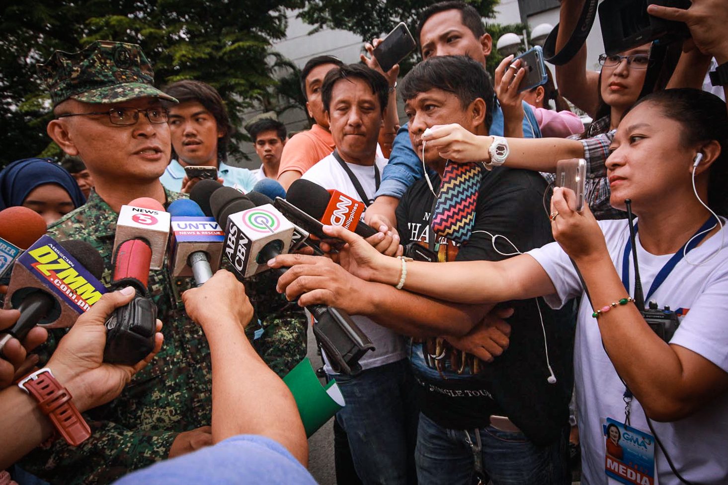 FREE. Journalists interview Marine Colonel Ferdinand Marcelino after his release from military custody at Camp Aguinaldo on May 18, 2017. Photo by Darren Langit/Rappler  