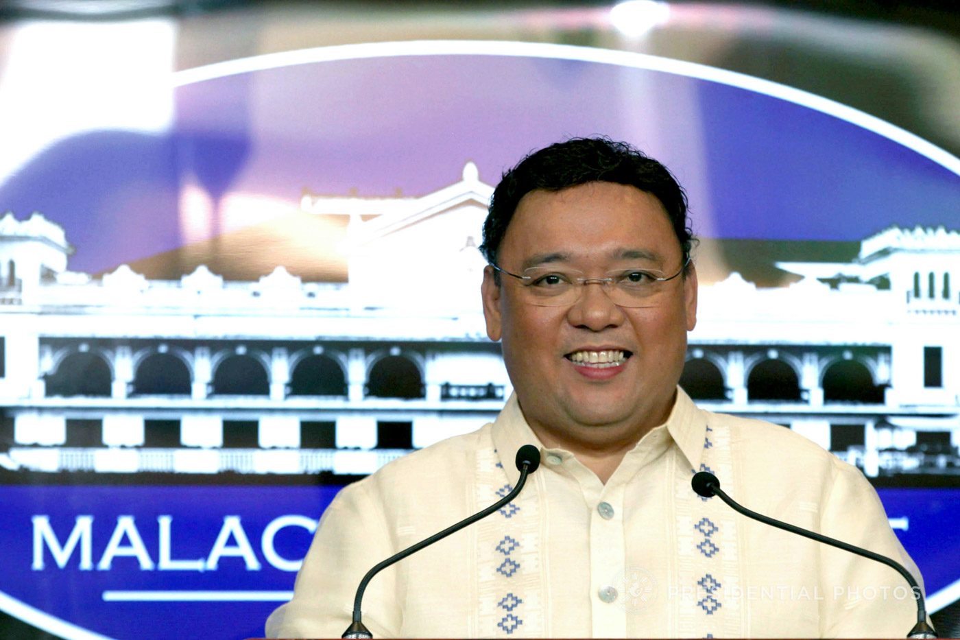 Roque says he’ll resign if Poe’s ‘fake news’ bill becomes law
