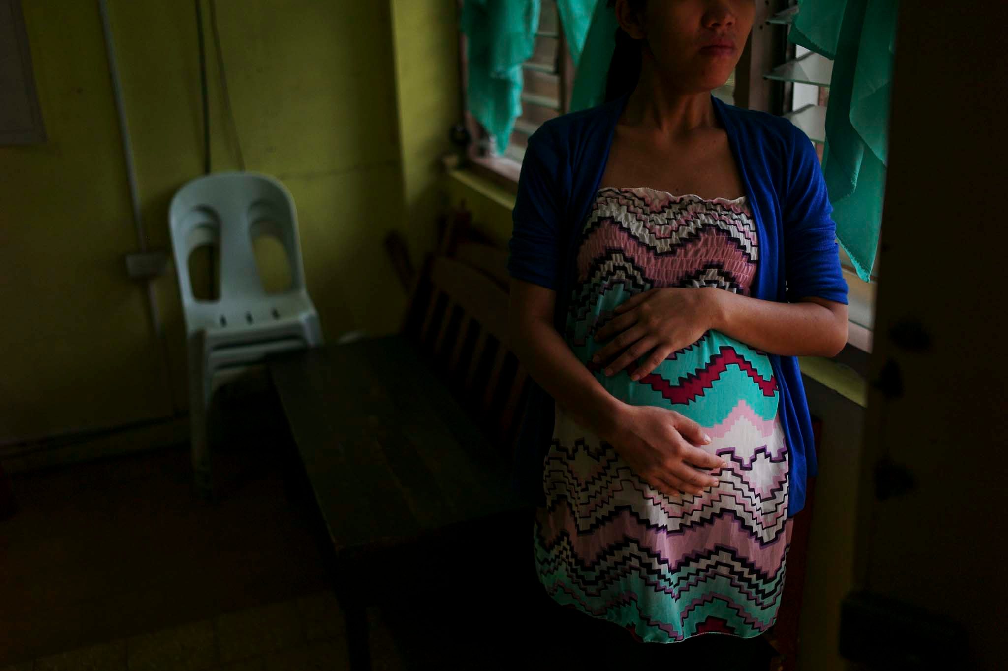 HIV-POSITIVE. There are an increasing number of pregnant women turning out HIV positive, infected by their partners who inject drugs. Photo by Veejay Villafranca/Pulitzer Center for Crisis Reporting    