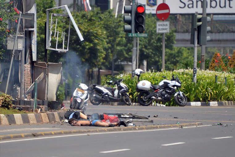 FOTO: Ledakan di Sarinah, Thamrin, Jakarta