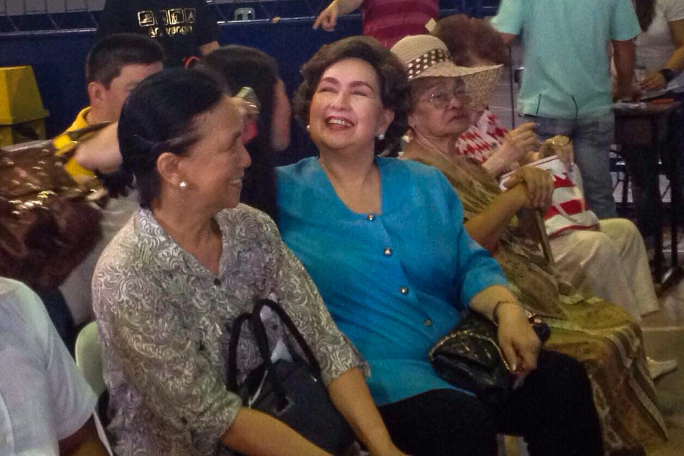 Actress Susan Roces, mother of presidential candidate Senator Grace Poe, waits for her turn to vote at Xavier School in San Juan. Photo by Alecs Ongcal/Rappler 