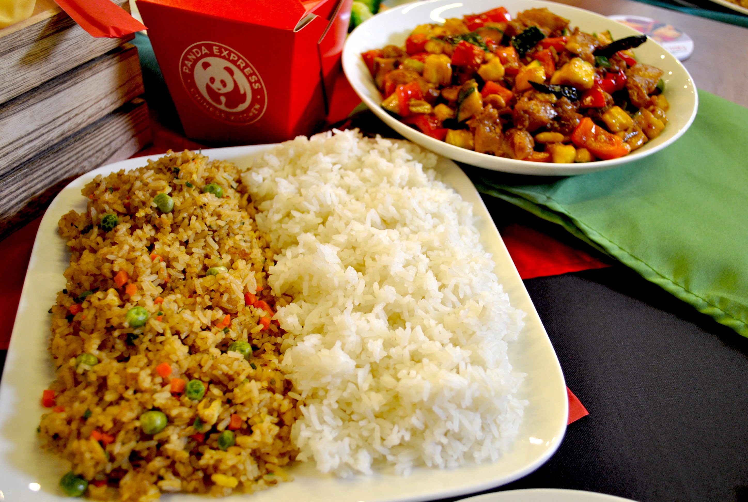 SIDES. You can choose from either white steamed rice or fried rice. Photo by Steph Arnaldo/Rappler 