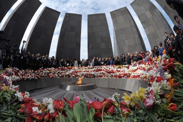 Armenians to mark genocide centenary