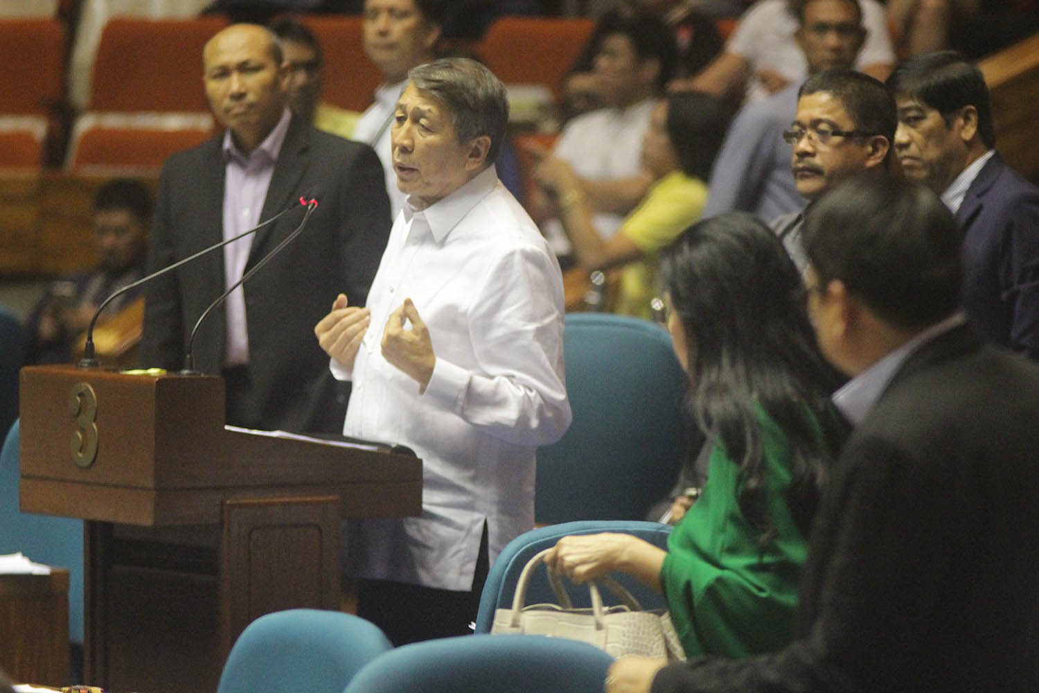 ‘Tidak ada dendam’ untuk Fariñas setelah pengambilalihan Arroyo di DPR