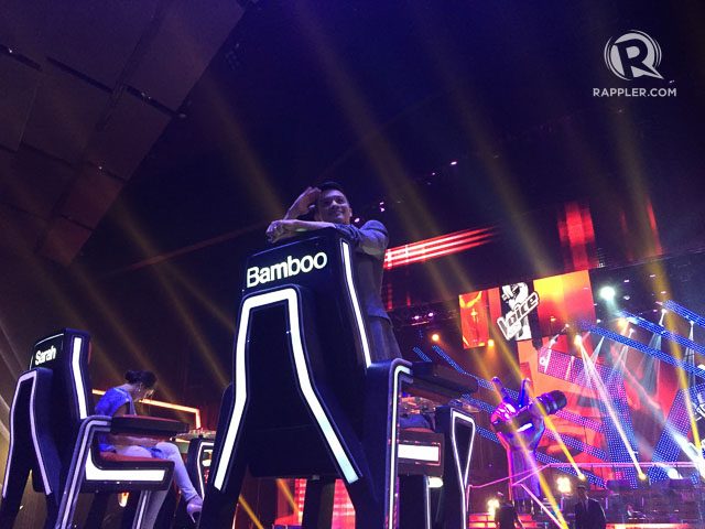SELFIE. Coach Bamboo smiles for the cameras. Photo by Vernise L. Tantuco/Rappler.com  