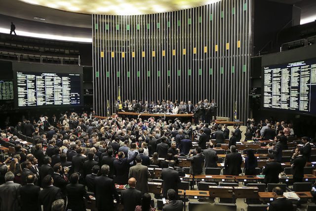 Brazil president impeachment drive revived, Lula blocked