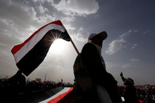 Yemen rebels free 9 Saudis ahead of peace talks