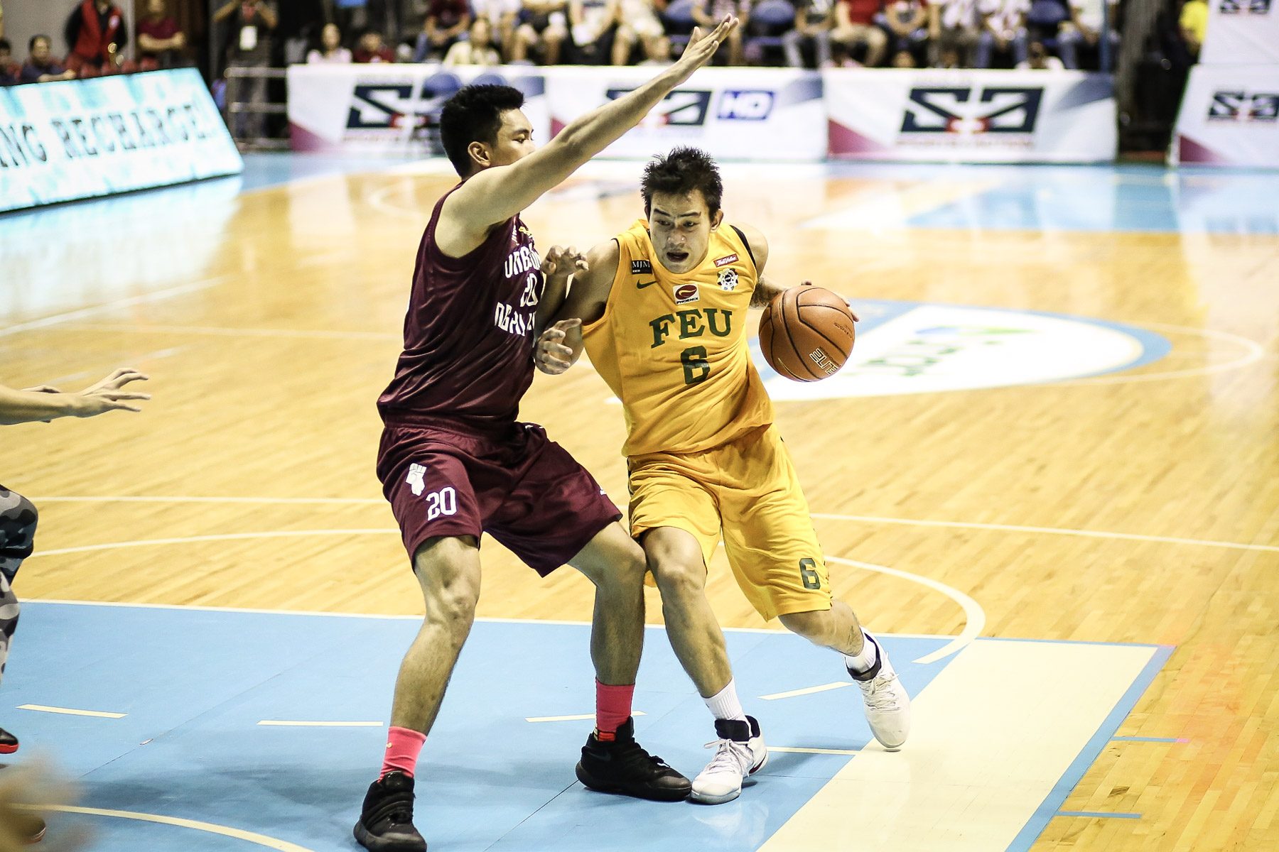 FEU comes from behind to beat UP, extend winning streak