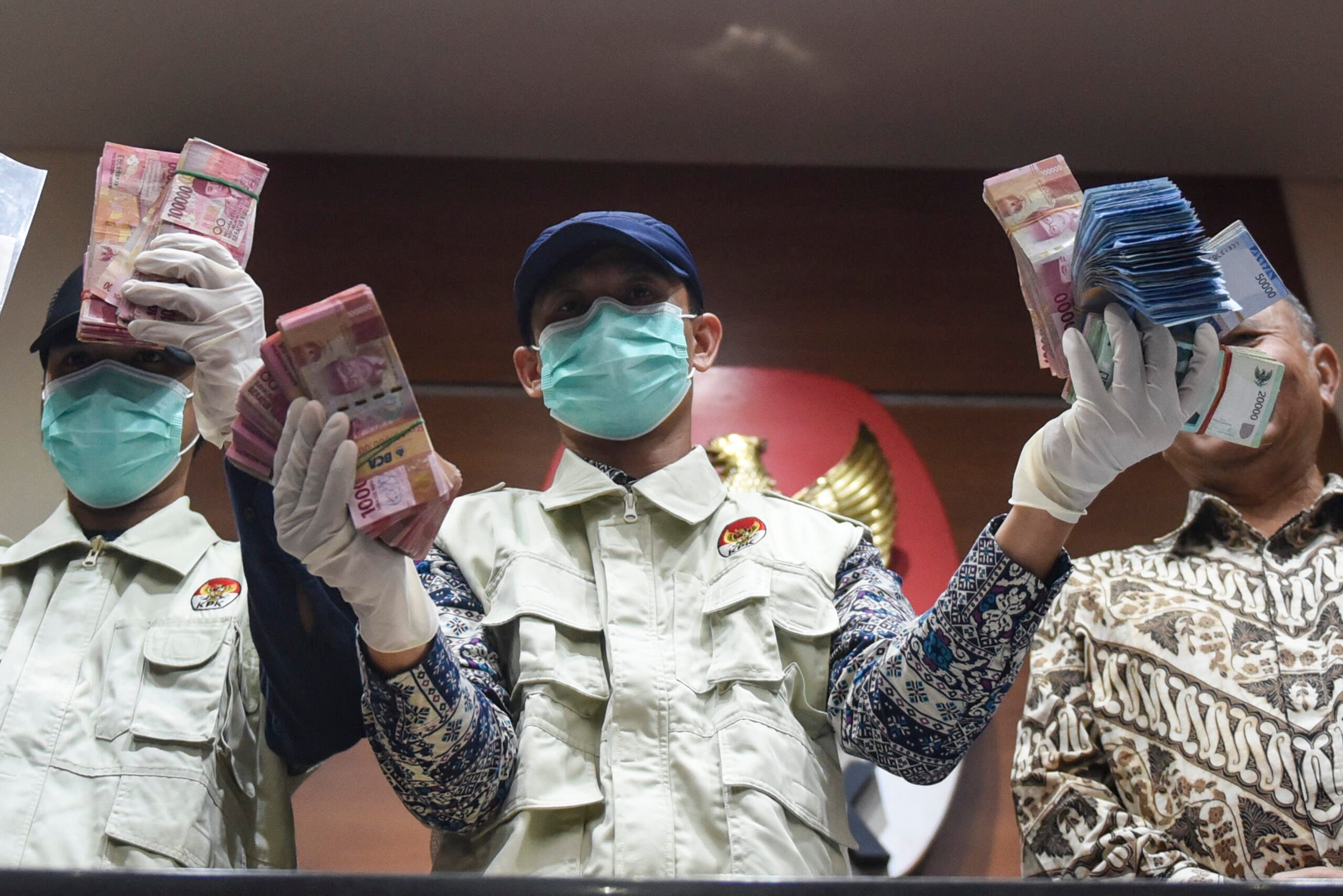 KPK temukan uang Rp 40 juta dalam OTT hakim Bengkulu