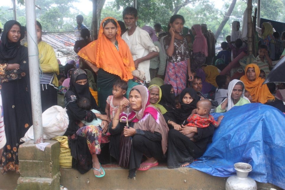 Ribuan pengungsi anak Rohingya menyeberang ke Bangladesh seorang diri