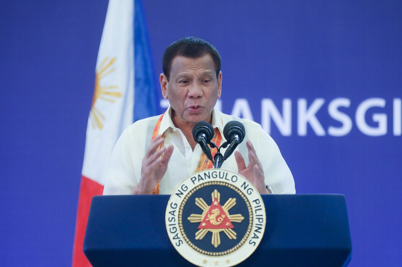 FALSE: Duterte ‘completely neutral’ on ABS-CBN franchise renewal