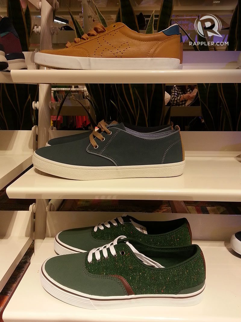 SHOES FOR SALE. Sneakers and plimsolls, P2595