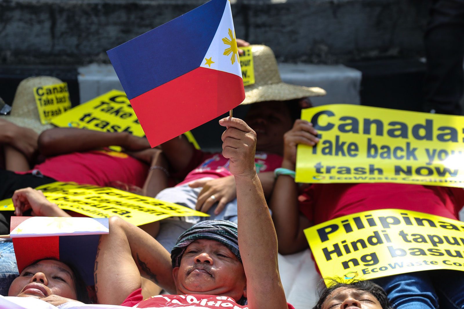 Philippines bans gov’t trips to Canada amid trash row