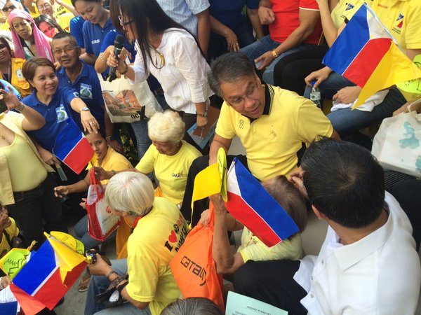 LP membelot untuk Duterte?  “Begitulah cara kerja demokrasi,” kata Roxas