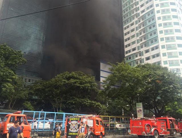 Fire hits building under construction in Ortigas Center