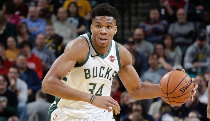 Giannis hits 50 to lead Bucks win; LeBron sparks Lakers