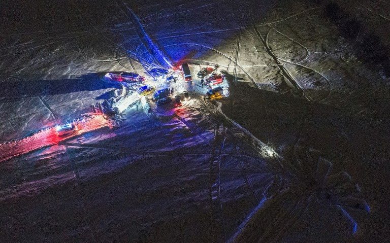 Investigators search snow for clues to deadly Russian plane crash