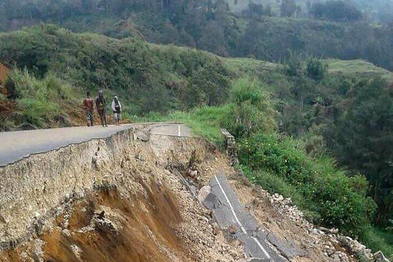 Quake-hit PNG struggles to assess damage