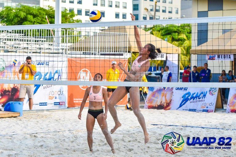 UAAP beach volleyball: UST, La Salle stay perfect