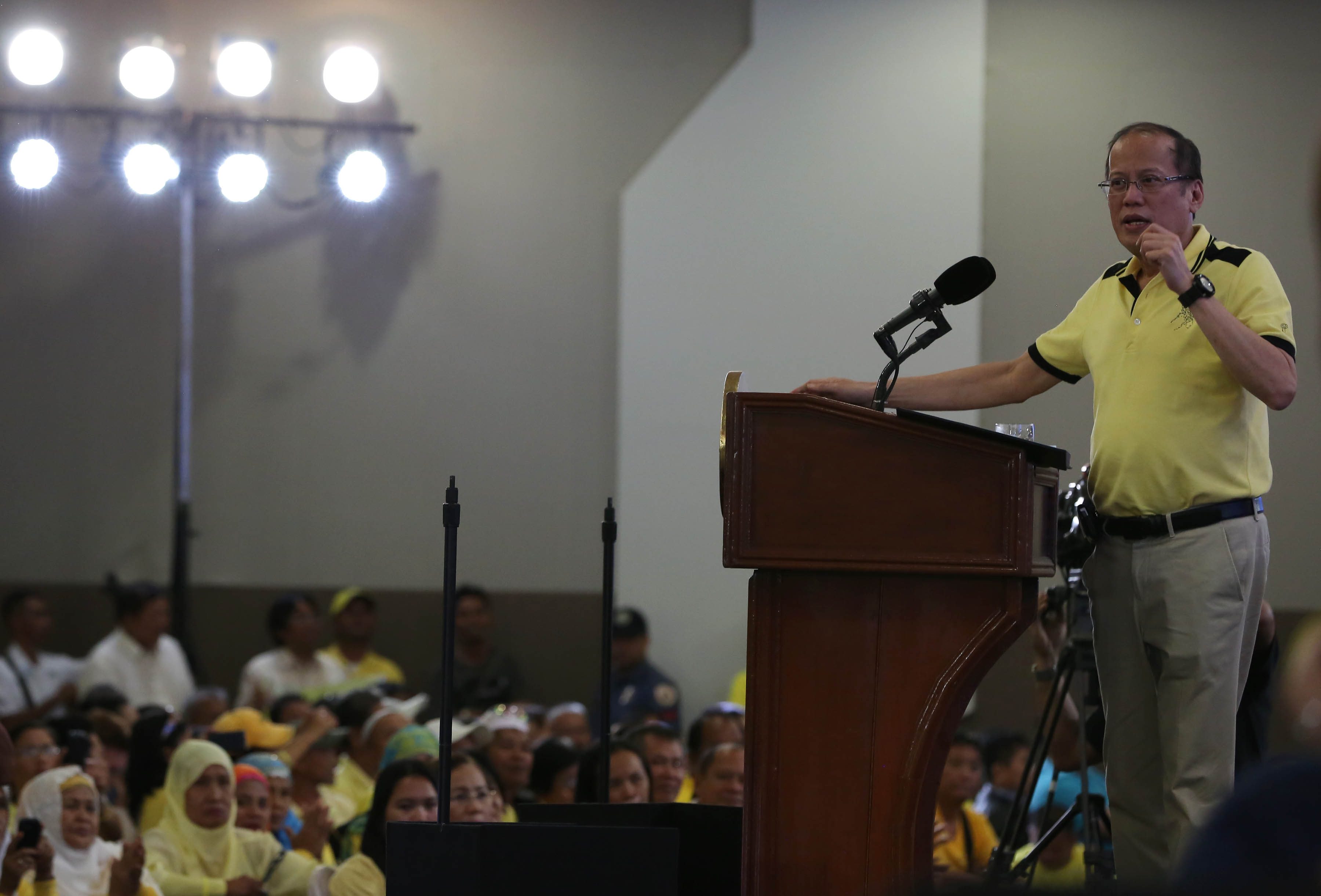DAVAO VISIT. President Aquino answers questions from the audience. Photo courtesy of the Malacañang Photo Bureau  