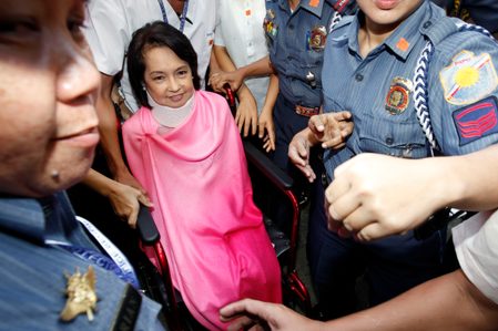 Hello Garci LOOK BACK: The ‘Hello, Garci’ scandal