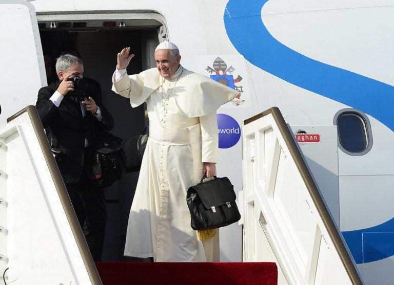 Pope Francis heads for Egypt as ‘pilgrim of peace’